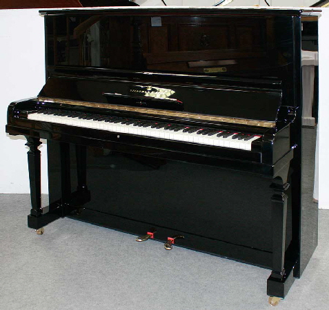Klavier-Steinway-K-132-schwarz-195533-1-a